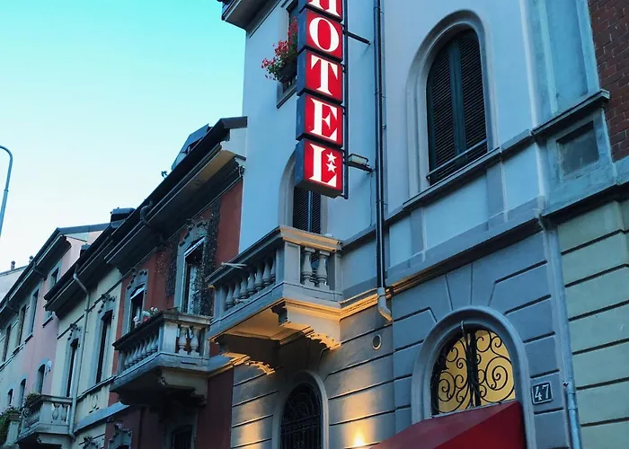 Due Giardini 2* Milánó