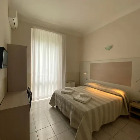 Due Giardini 2* ميلان