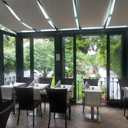 Due Giardini Hotel Mediolan